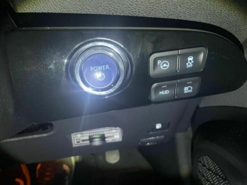 PRIUS-19