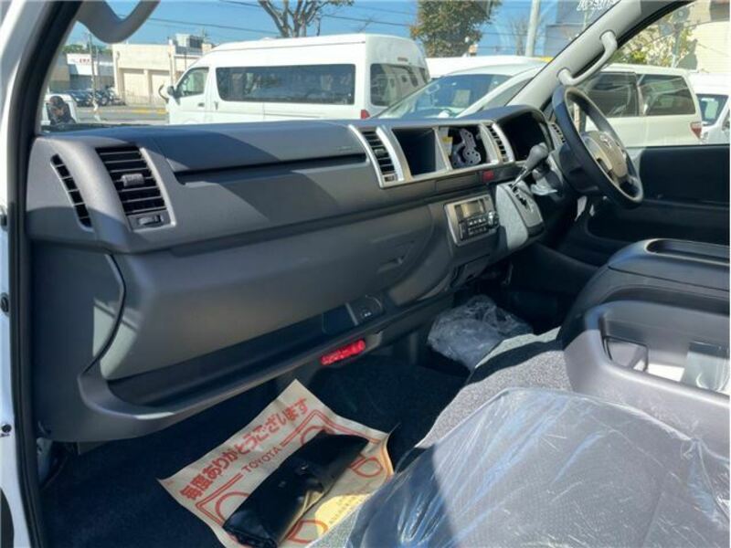 HIACE-12