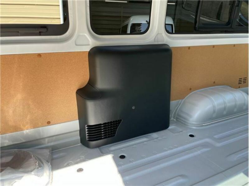 HIACE-19