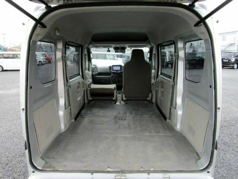 MINICAB VAN