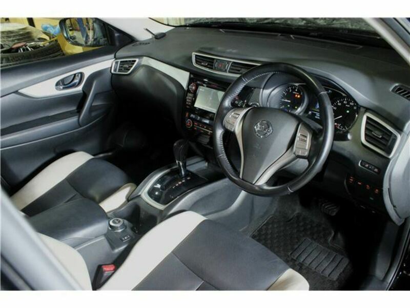 X-TRAIL-12