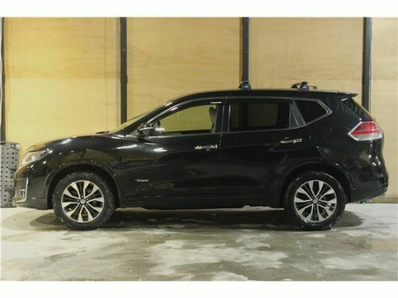 X-TRAIL-42