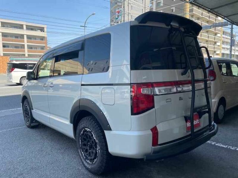 DELICA D5-4