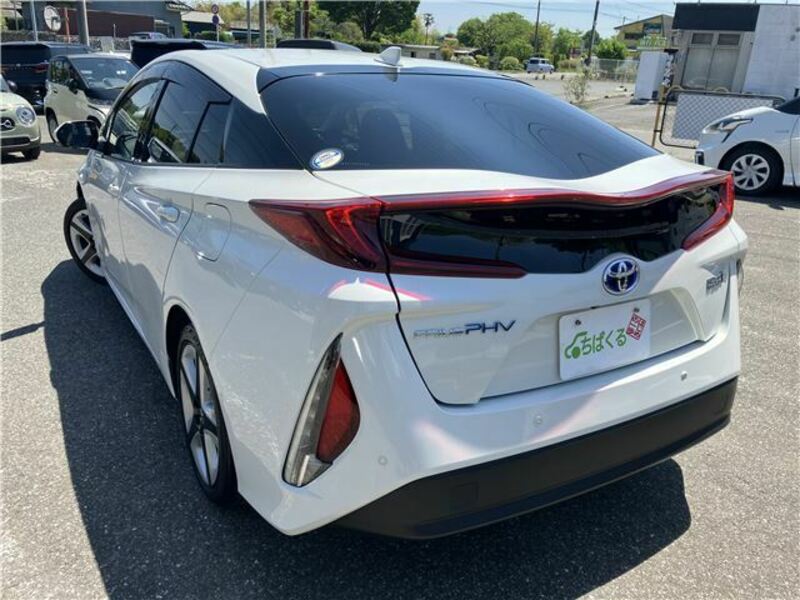 PRIUS PHV-6