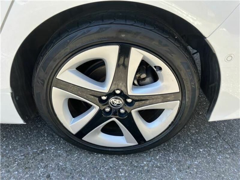 PRIUS PHV-12