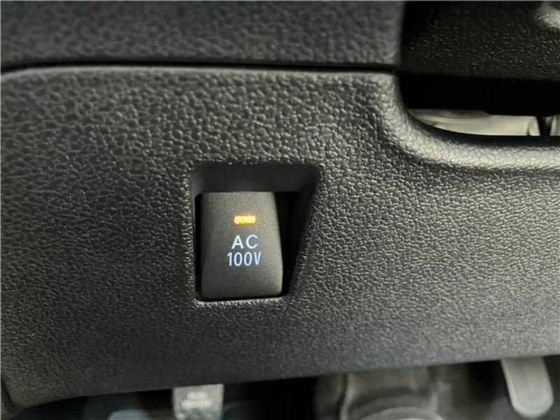 PRIUS PHV-32