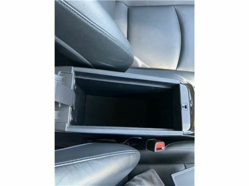 PRIUS PHV-42