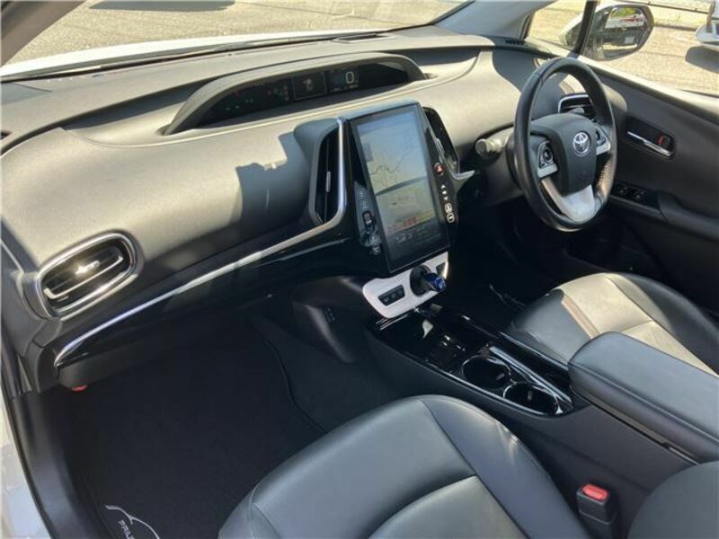 PRIUS PHV-46