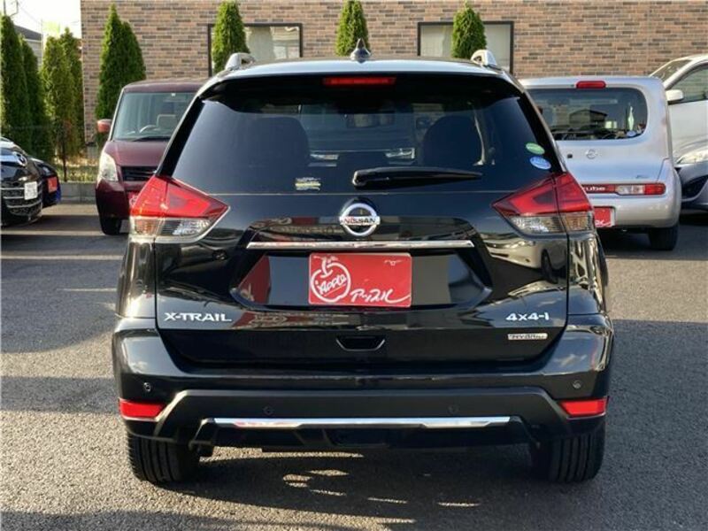 X-TRAIL