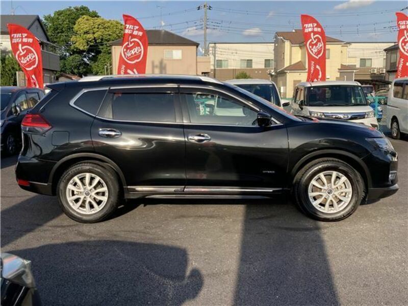 X-TRAIL