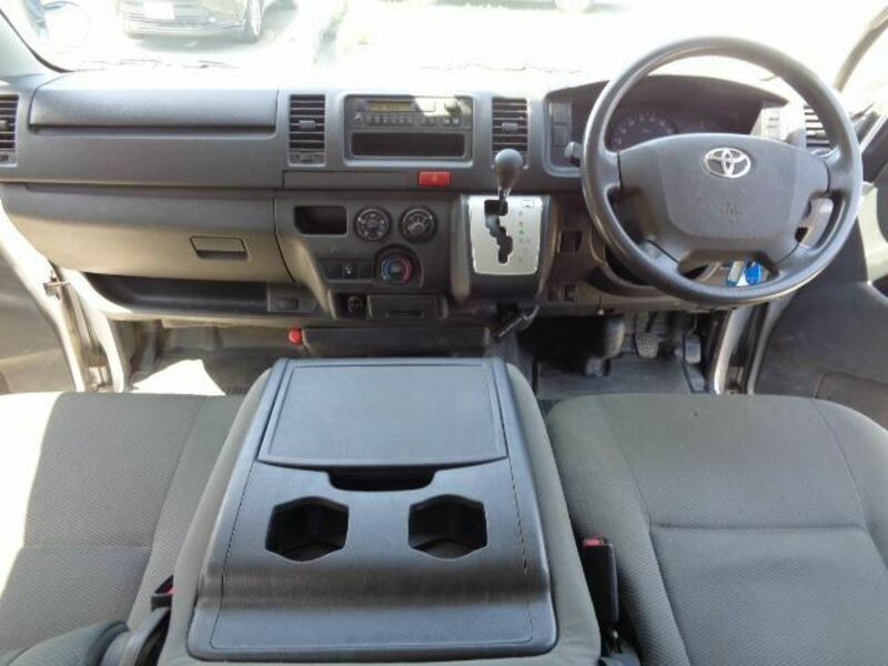HIACE VAN-9