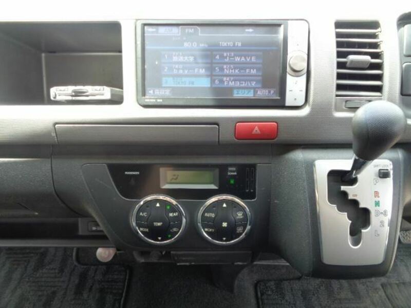 HIACE VAN-15