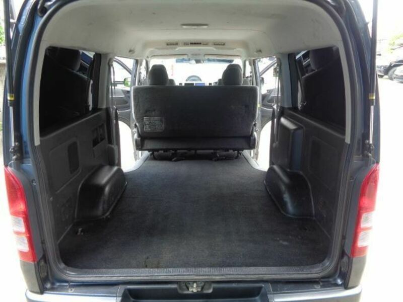 HIACE VAN-16