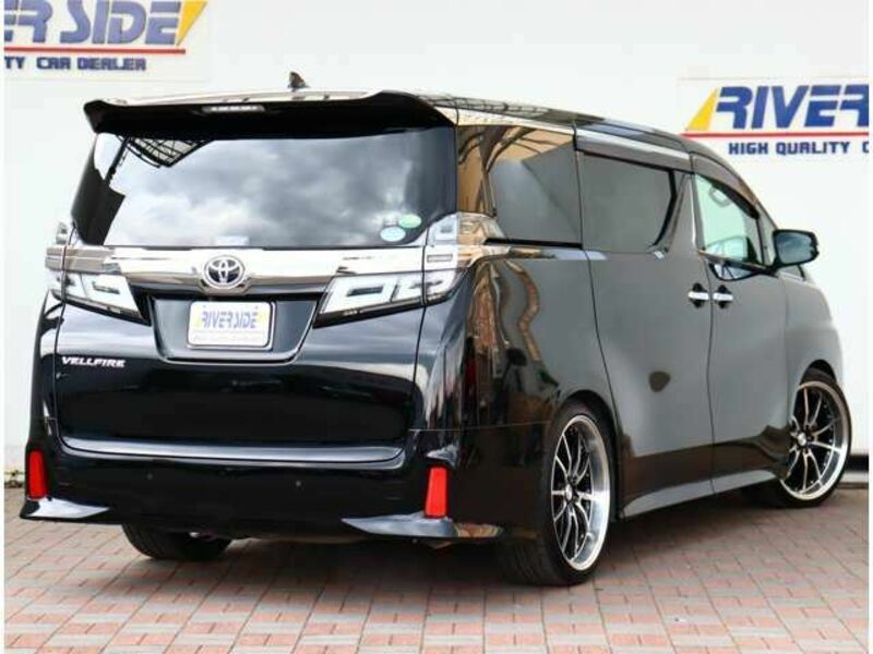 VELLFIRE-2