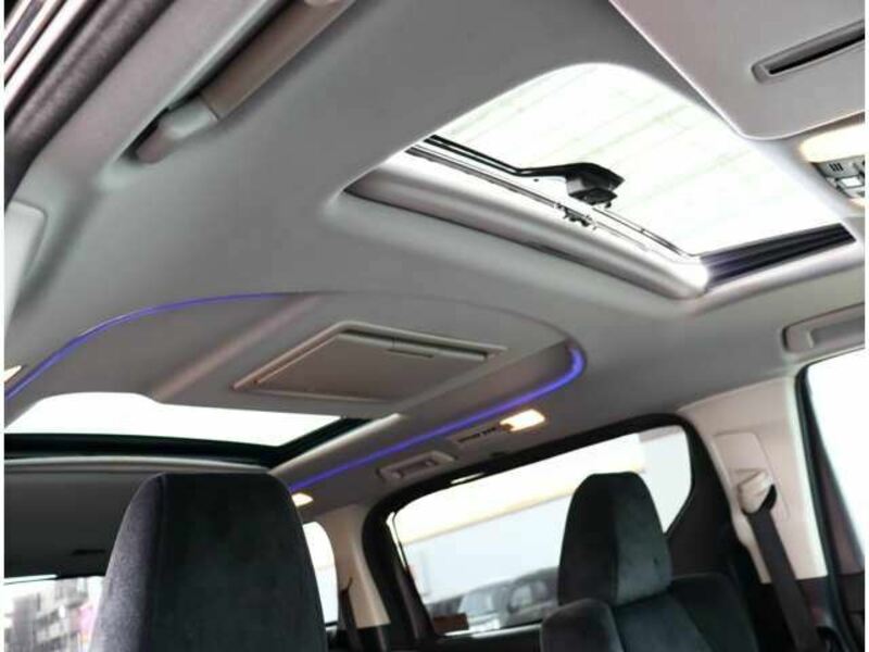 VELLFIRE-4