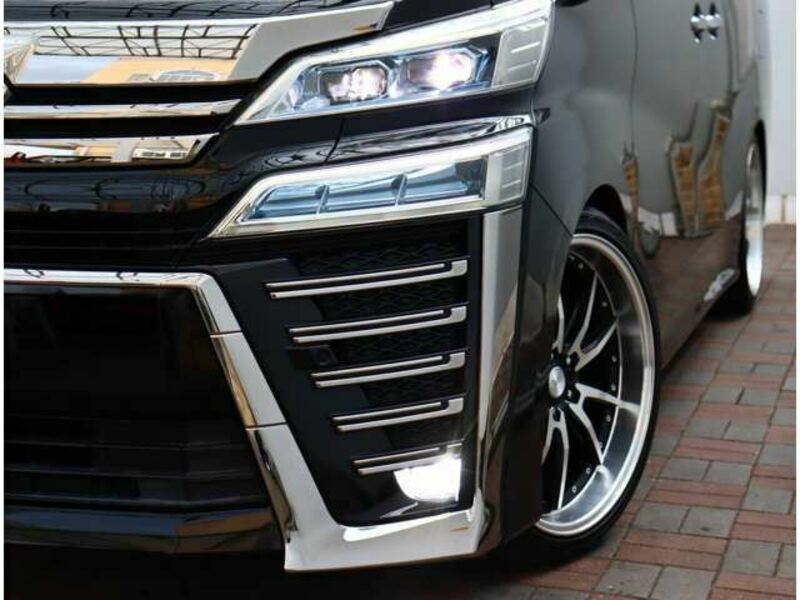 VELLFIRE-13