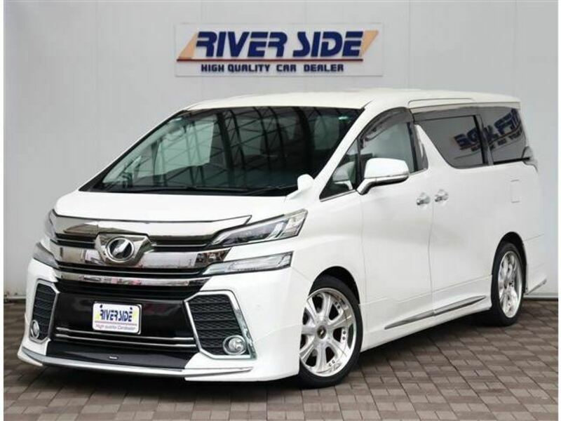 TOYOTA　VELLFIRE