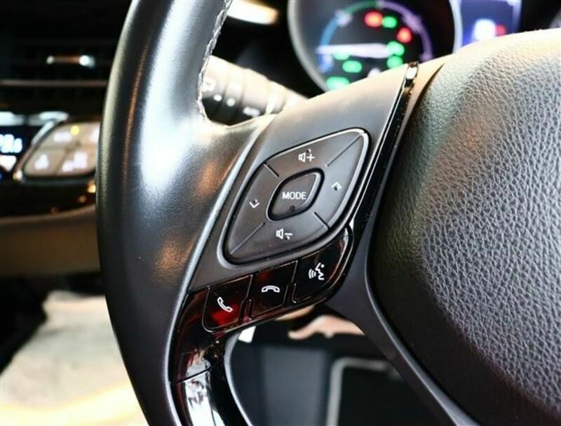 C-HR-4