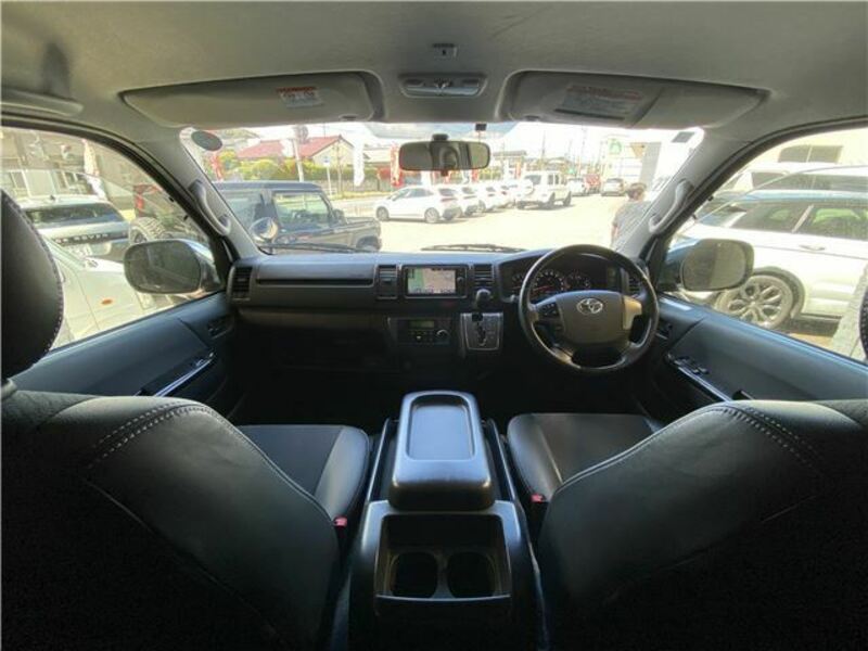 HIACE-10