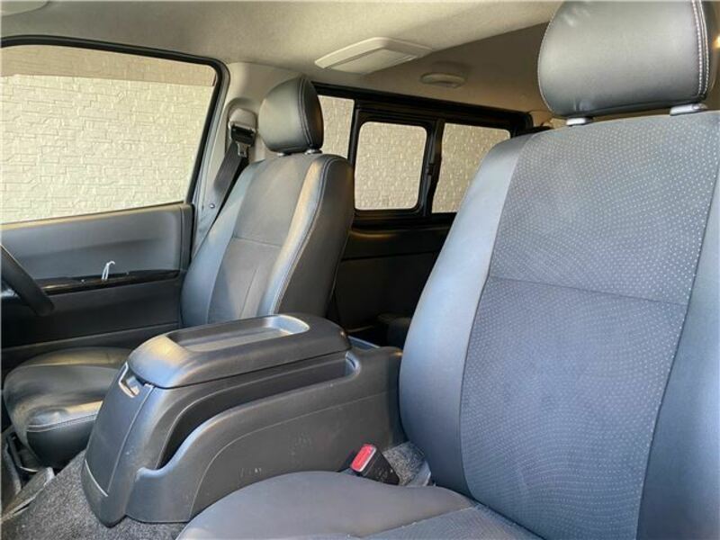 HIACE-25