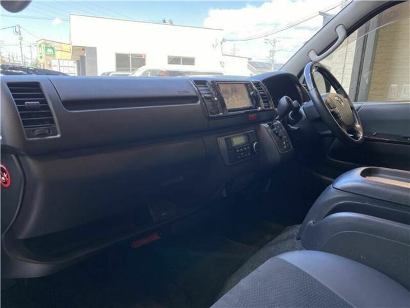 HIACE-26
