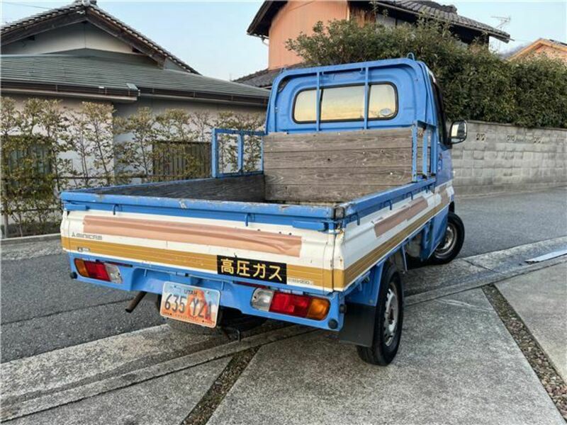 MINICAB TRUCK-9