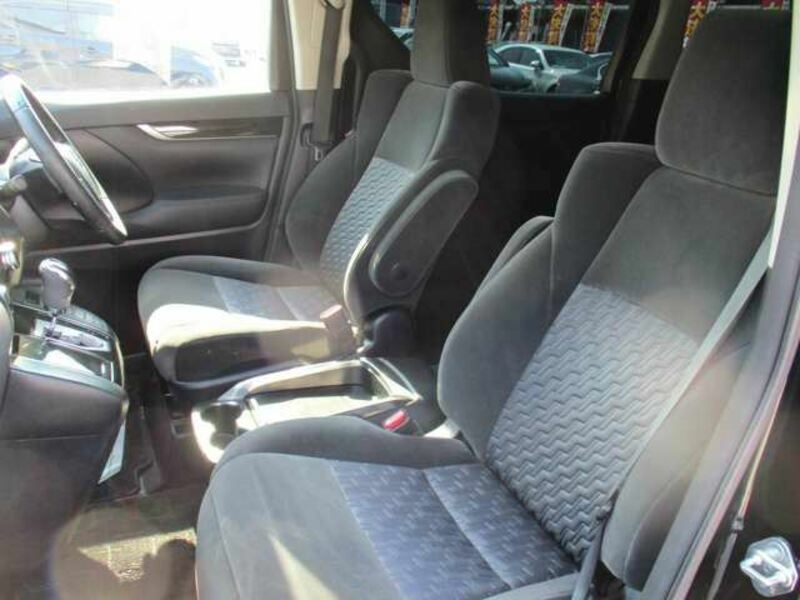 VELLFIRE-12