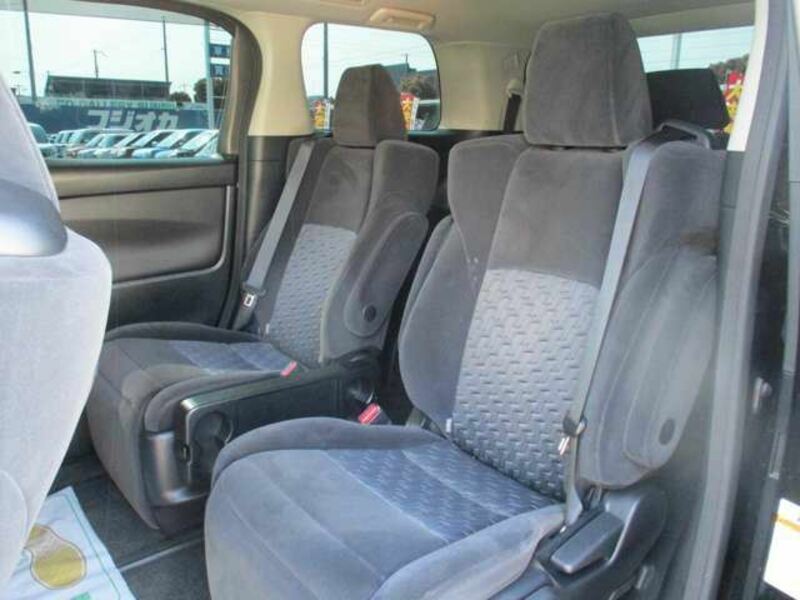 VELLFIRE-13