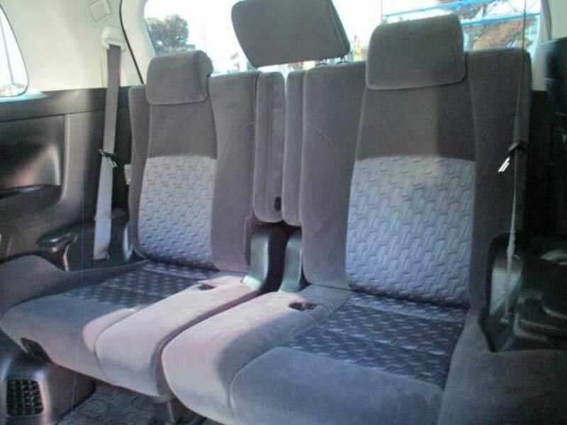 VELLFIRE-15