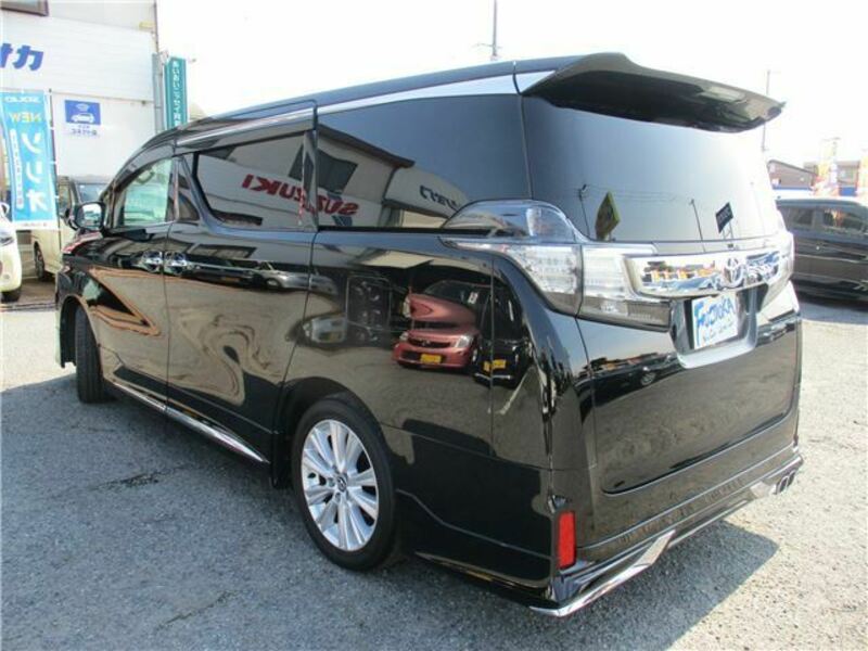 VELLFIRE-26