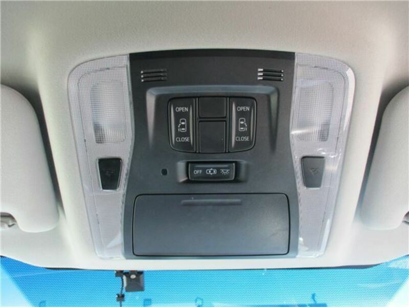 VELLFIRE-30