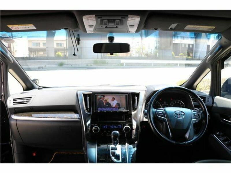 VELLFIRE-6