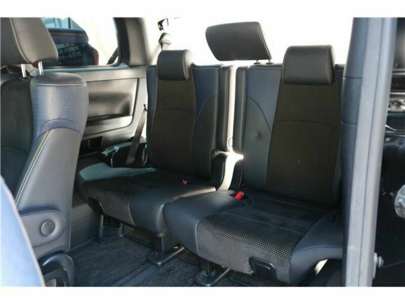 VELLFIRE-14