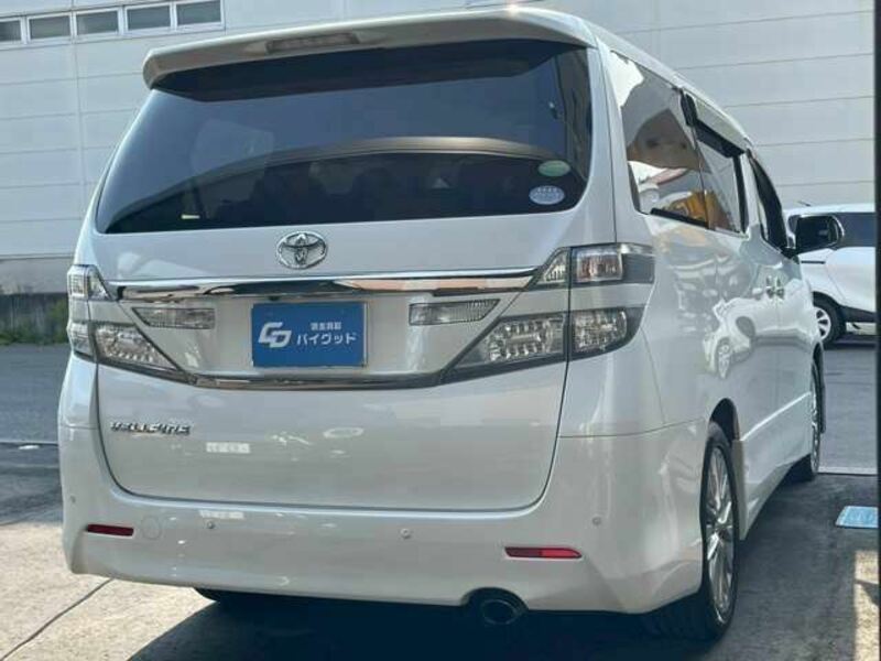 VELLFIRE-5
