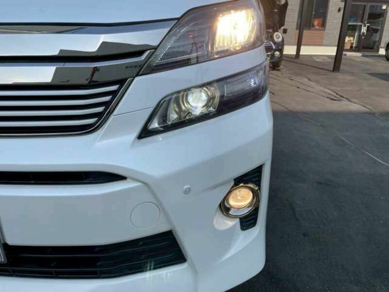 VELLFIRE-9