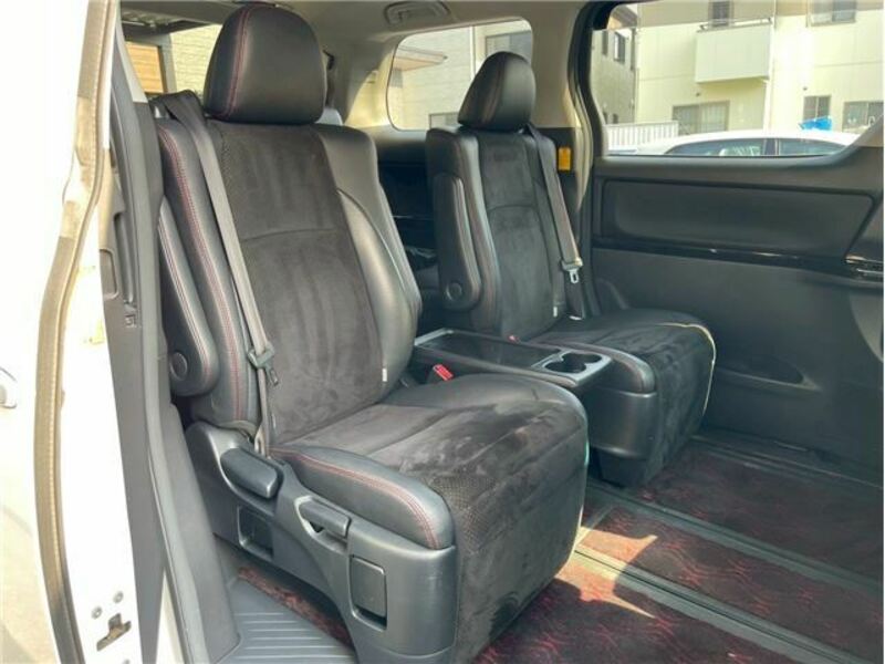VELLFIRE-19