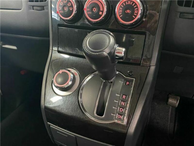 DELICA D5