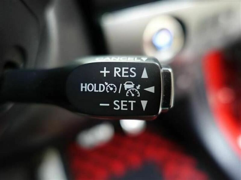 PRIUS PHV-13