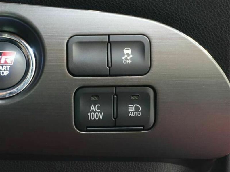 PRIUS PHV-17