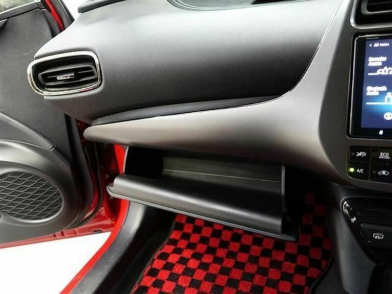 PRIUS PHV-21