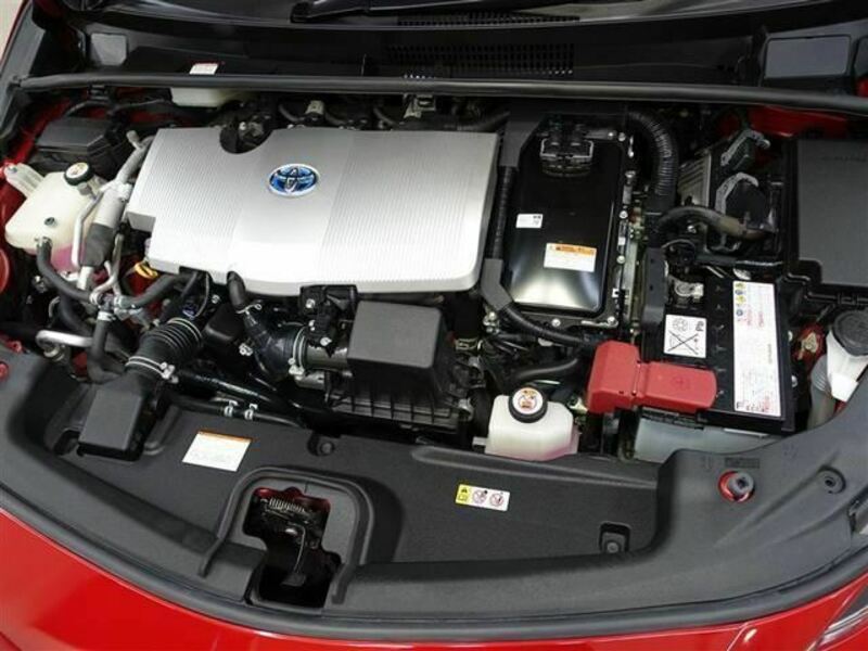 PRIUS PHV-28