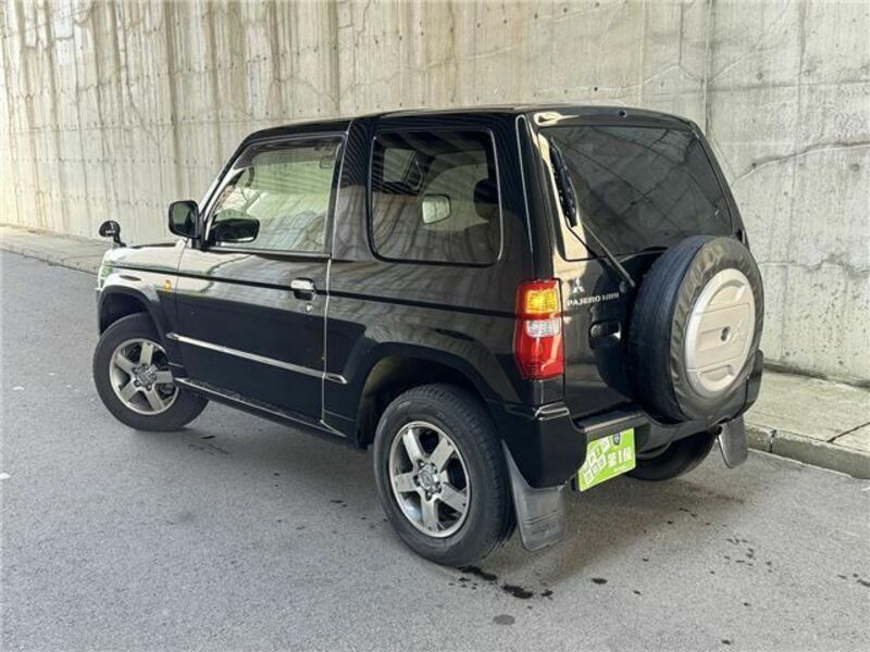 PAJERO MINI
