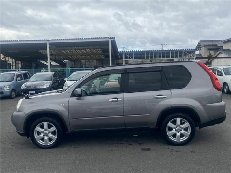 X-TRAIL-7