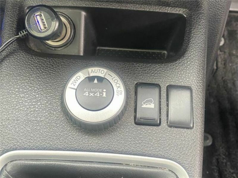 X-TRAIL-17