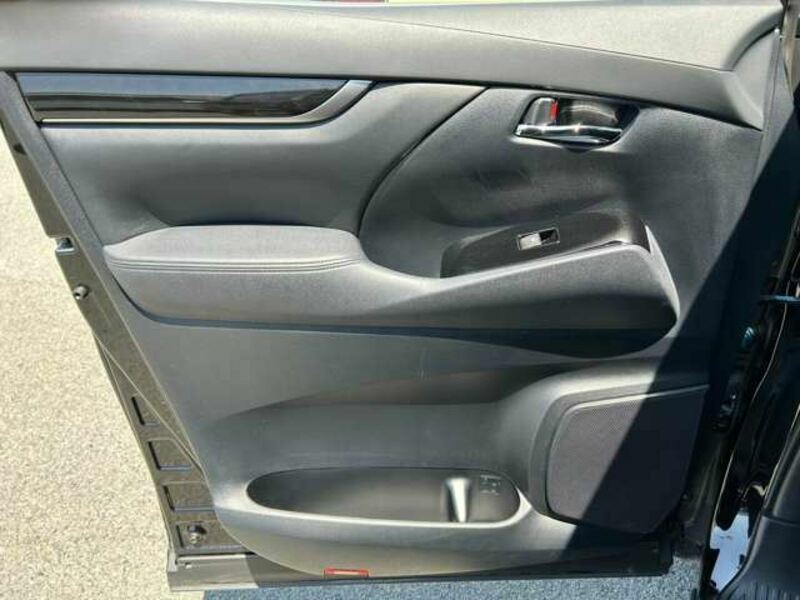 VELLFIRE-17