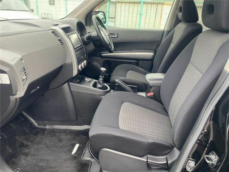 X-TRAIL-11