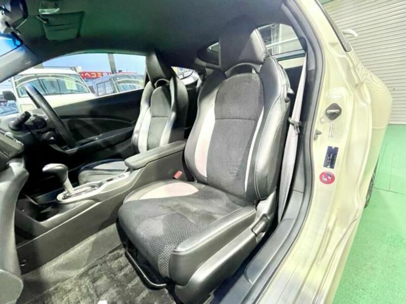 CR-Z-25
