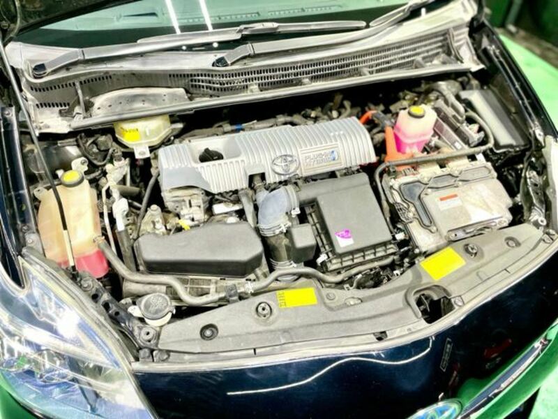 PRIUS PHV-6