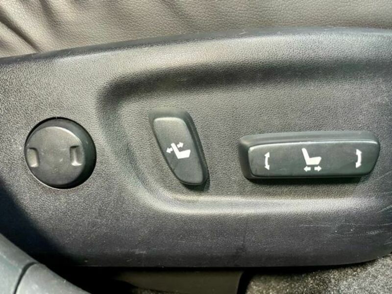 PRIUS PHV-21