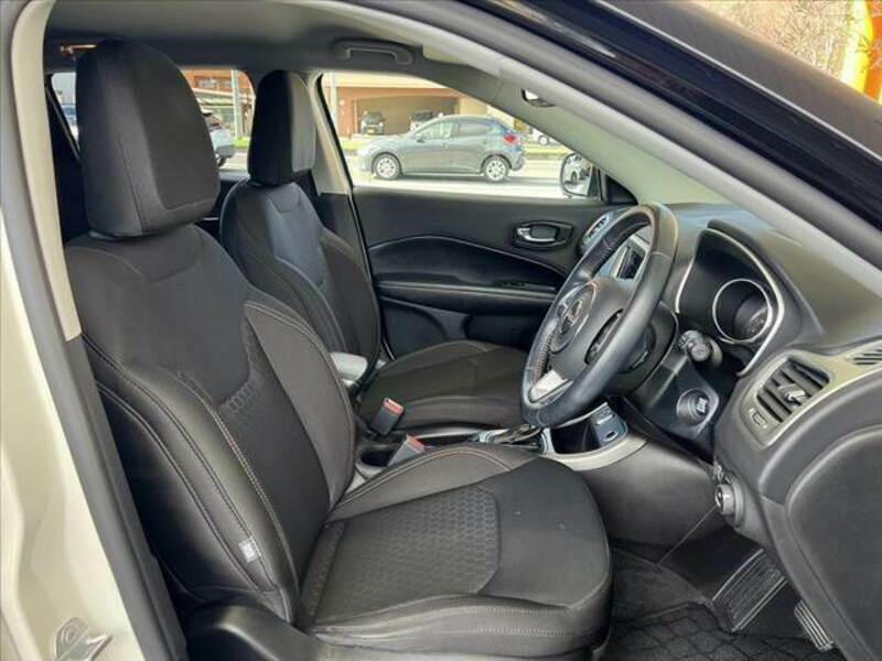 JEEP COMPASS-15